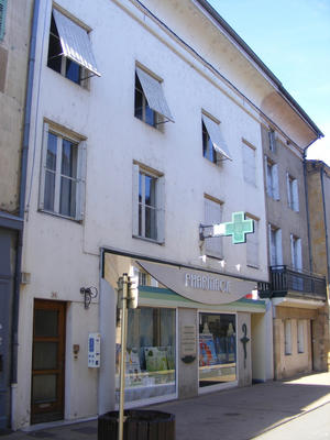 Maison - 250 m² - 11 pièces