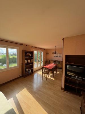 Maison - 83 m² - 4 pièces