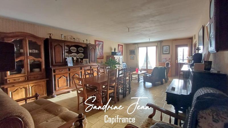 Maison - 547 m² - 20 pièces