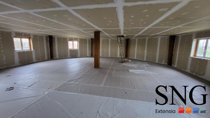 Bureau - 707 m² - 4 pièces