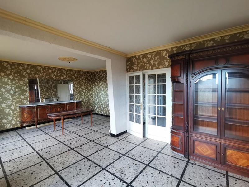 Maison - 174 m² - 14 pièces