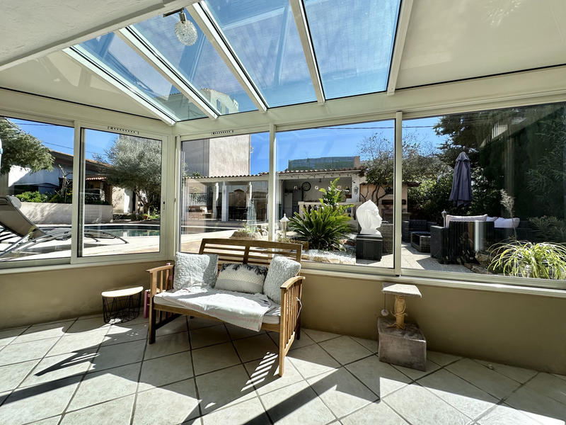 Maison - 250 m² - 7 pièces