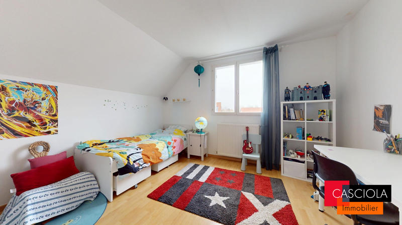 Maison - 166 m² - 7 pièces