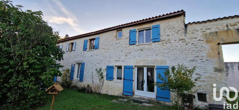 Maison - 230 m² - 6 pièces