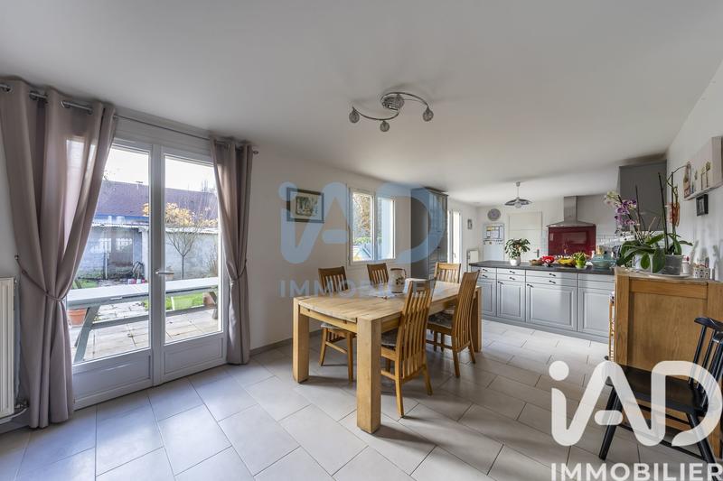 Maison - 135 m² - 6 pièces