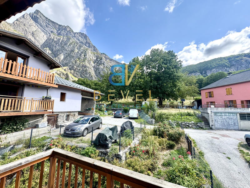 Maison - 98 m² - 5 pièces