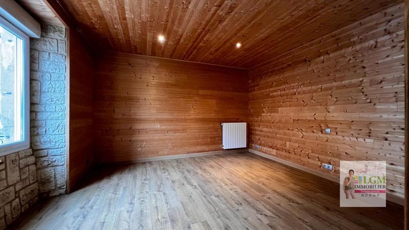 Maison de village - 238 m² - 6 pièces