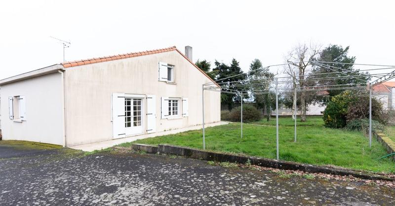 Maison - 230 m² - 10 pièces