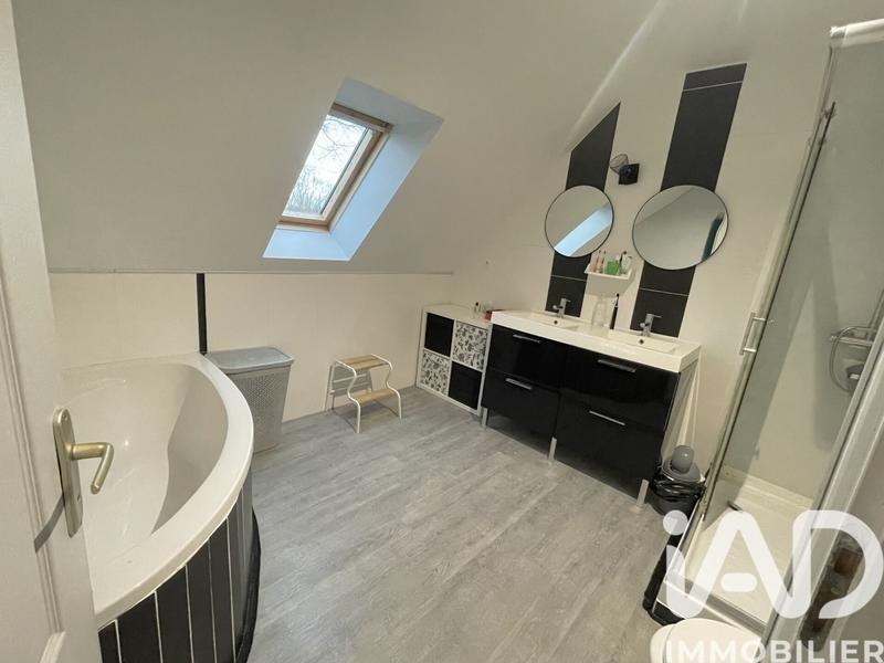 Maison - 103 m² - 4 pièces