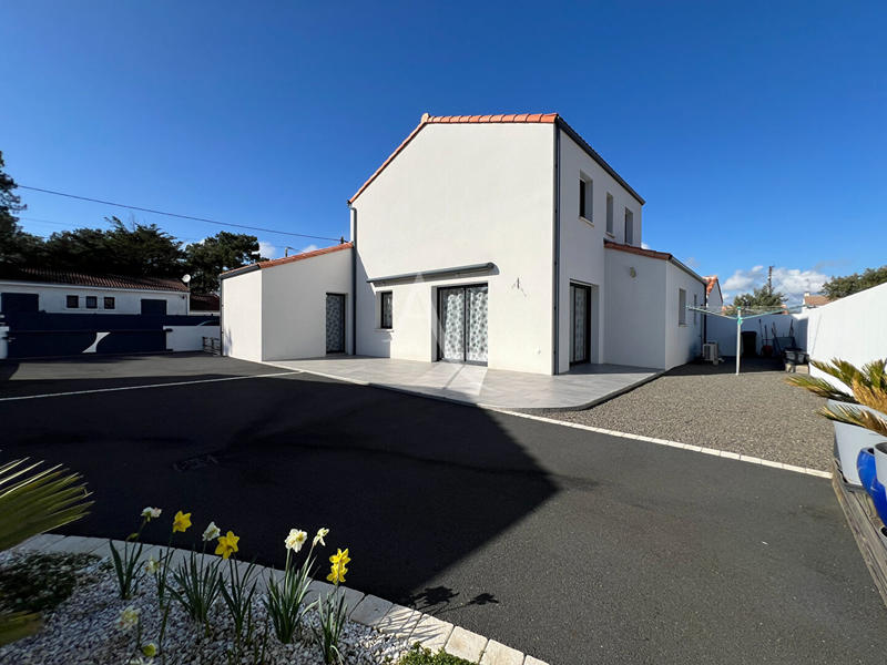 Maison - 118 m² - 5 pièces