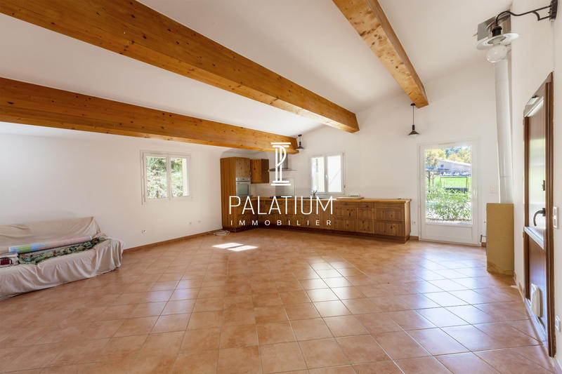 Maison - 326 m² - 9 pièces