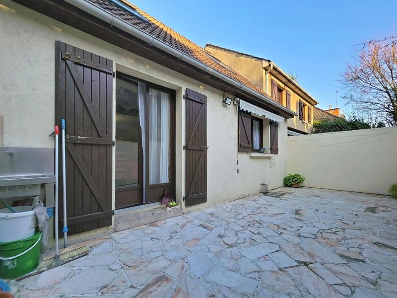 Maison - 91 m² - 5 pièces