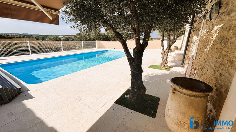 Maison - 280 m² - 6 pièces