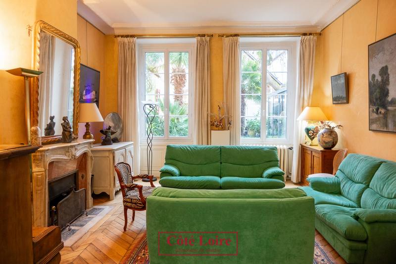 Maison ancienne - 261 m² - 11 pièces