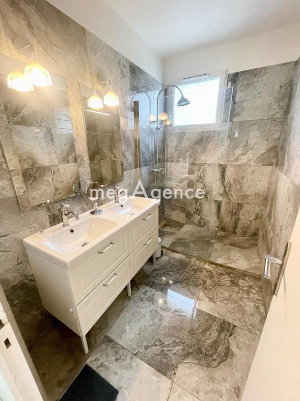 Appartement - 97 m² - 5 pièces