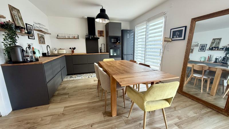 Maison - 110 m² - 5 pièces