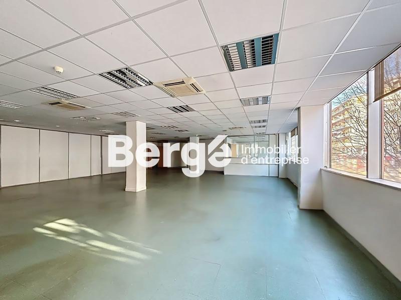 Bureau - 327 m²
