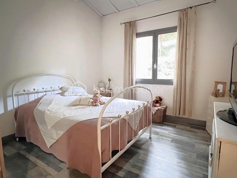 Maison traditionnelle - 151 m² - 5 pièces