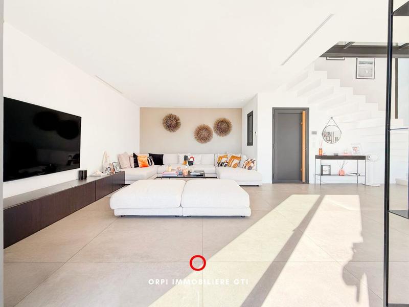 Villa - 187 m² - 4 pièces