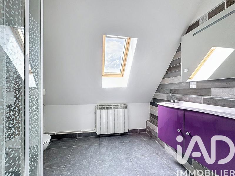 Maison - 185 m² - 9 pièces