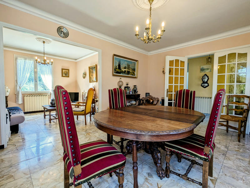 Propriété - 120 m² - 5 pièces