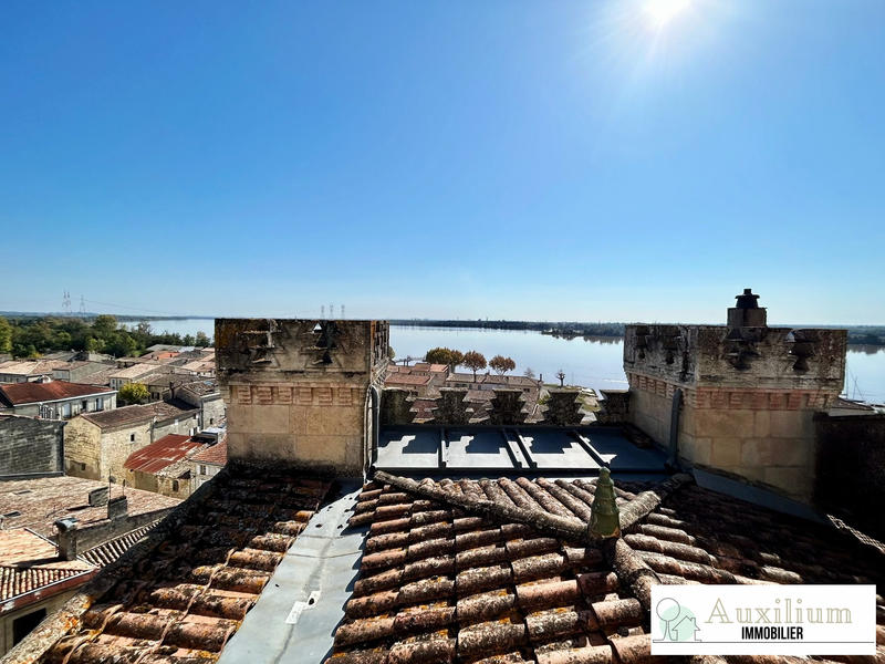 Maison - 223 m² - 7 pièces