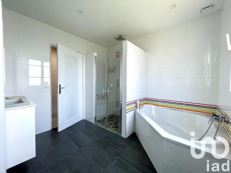 Appartement - 111 m² - 4 pièces