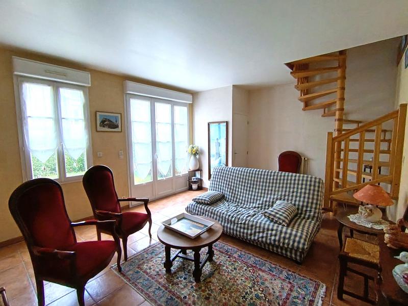 Maison - 100 m² - 5 pièces