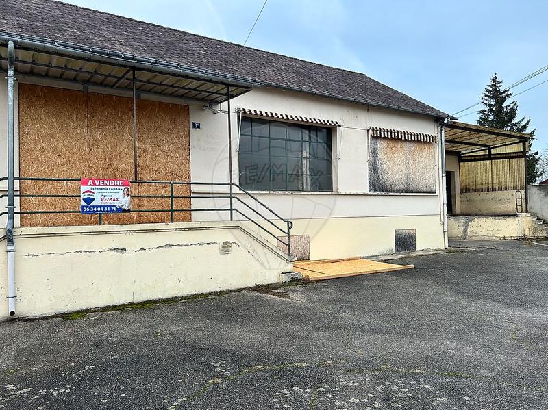 Entrepôt - 1 177 m² - 10 pièces