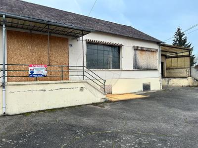 Entrepôt - 1 177 m² - 10 pièces