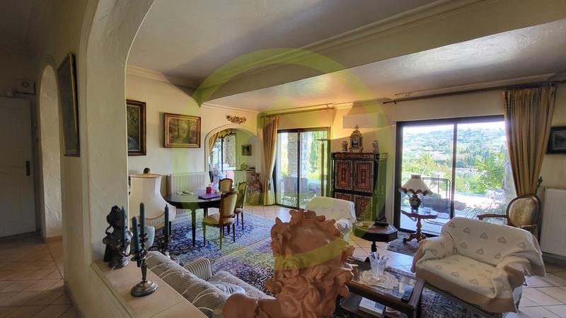 Maison - 152 m² - 6 pièces