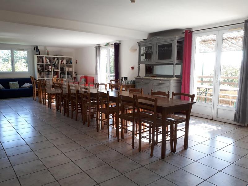 Maison - 395 m² - 14 pièces