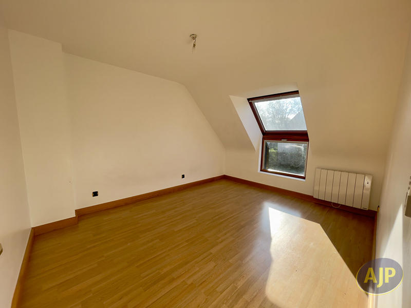 Maison - 107 m² - 6 pièces