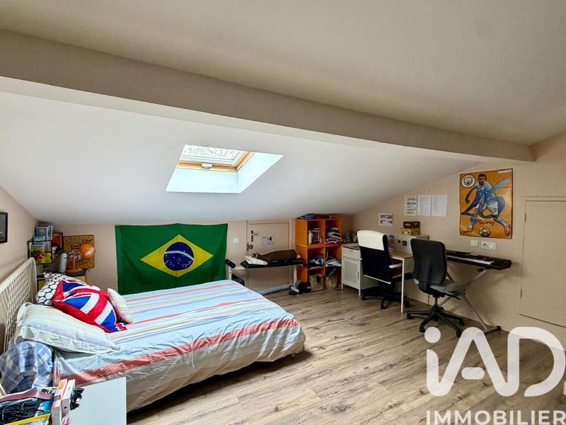 Maison - 151 m² - 7 pièces