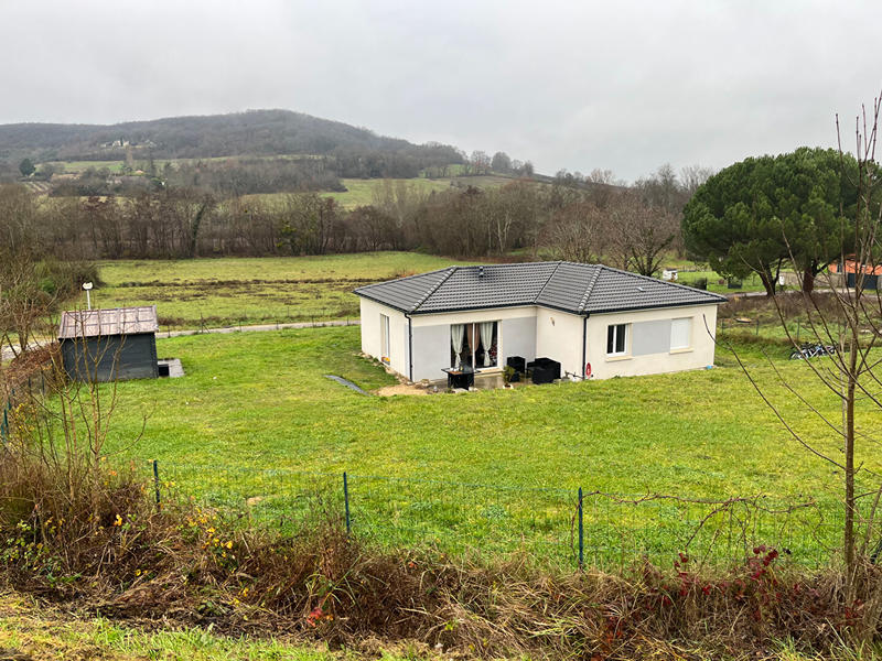 Maison - 90 m² - 4 pièces