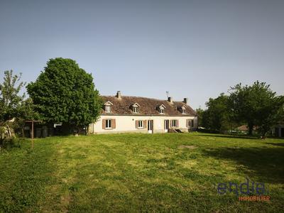 Maison - 233 m² - 10 pièces