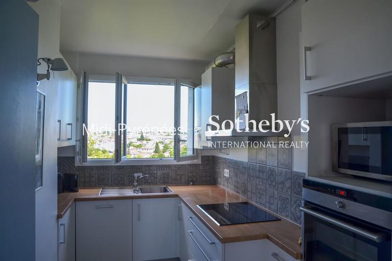 Appartement - 85 m² - 4 pièces