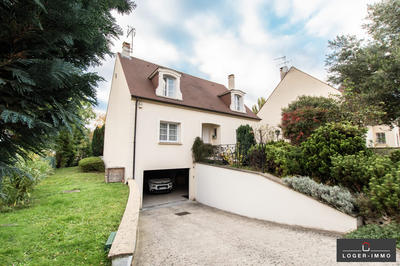 Maison traditionnelle - 129 m² - 5 pièces