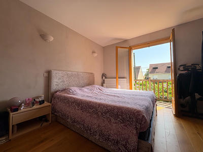 Maison - 197 m² - 8 pièces