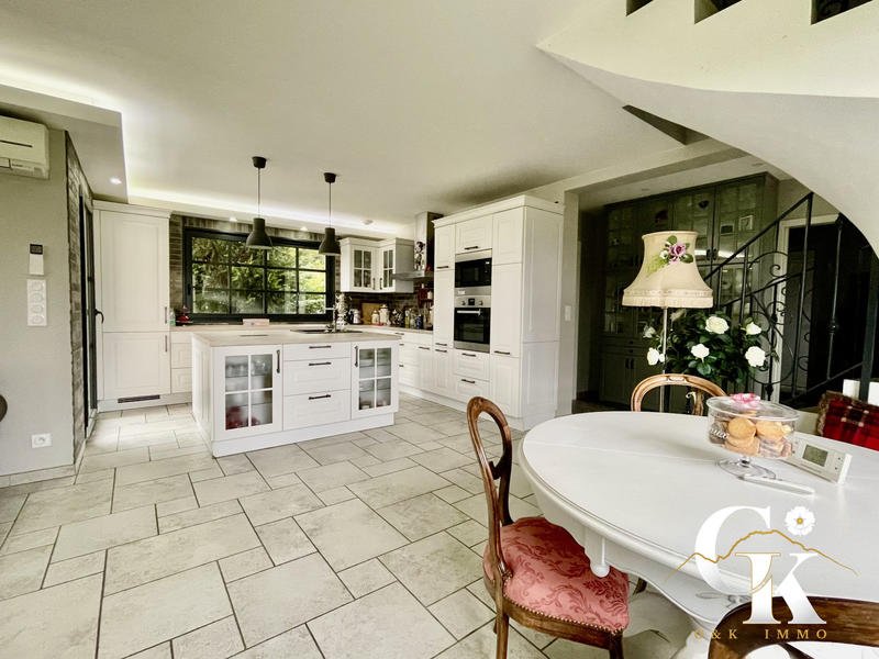 Maison contemporaine - 152 m² - 5 pièces