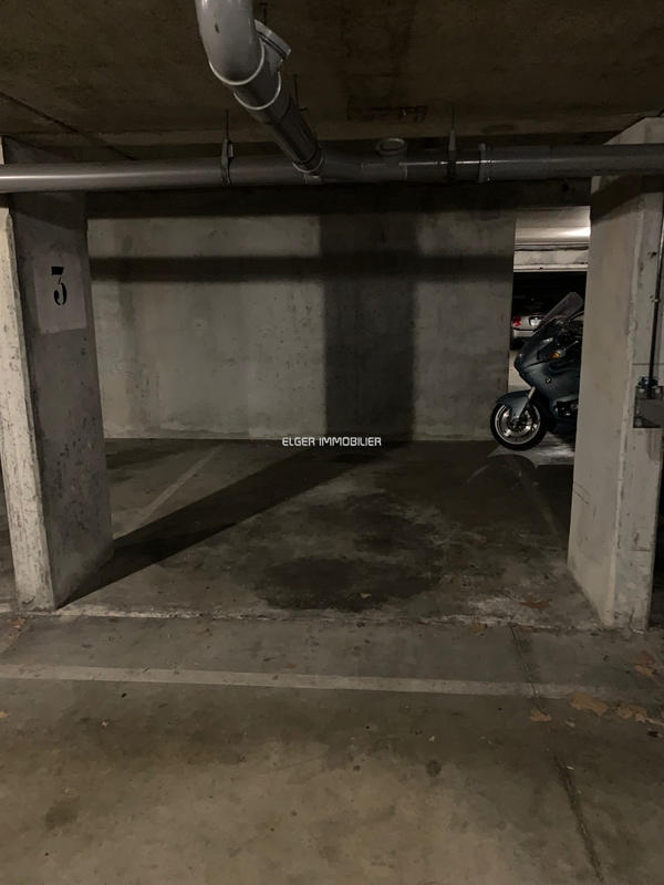 Parking / Garage - 19 m²