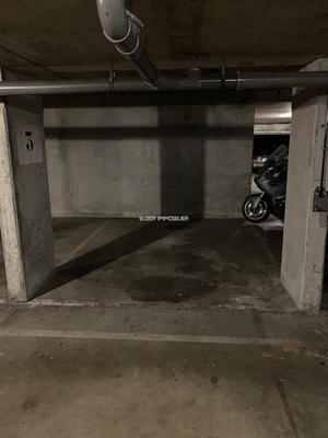 Parking / Garage - 19 m²