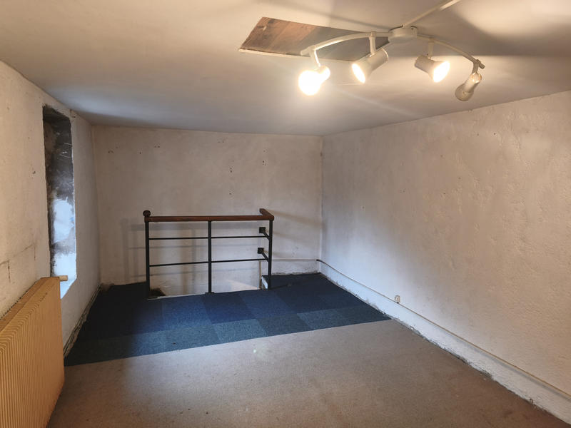 Propriété - 245 m² - 22 pièces