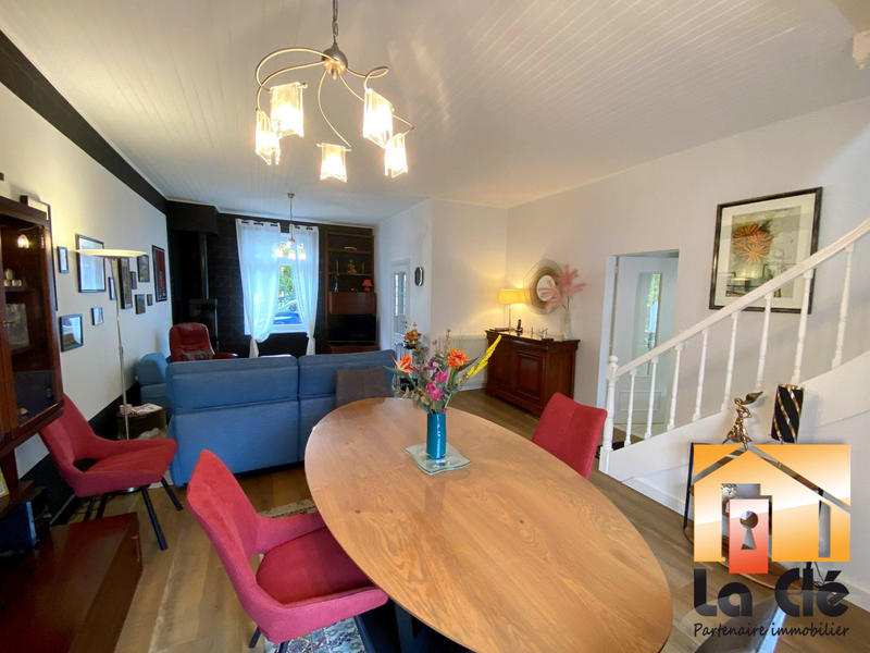 Maison traditionnelle - 156 m² - 5 pièces