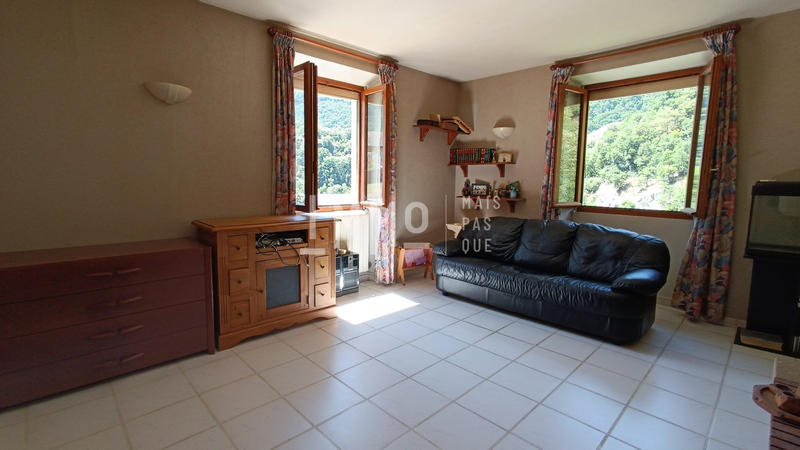 Maison - 126 m² - 6 pièces