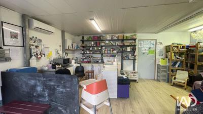 Local commercial - 128 m²