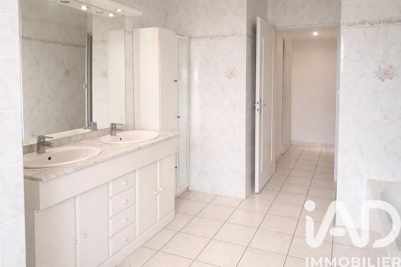 Maison de ville - 116 m² - 10 pièces