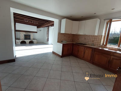 Maison - 278 m² - 8 pièces