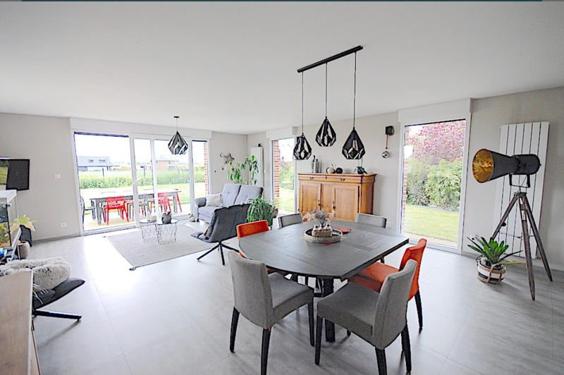 Maison - 150 m² - 7 pièces