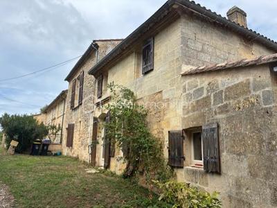 Maison en pierre - 235 m² - 8 pièces